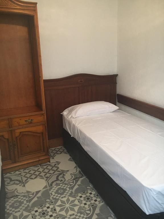 Stadthaus Mitten Im Kuenstlerviertel Von Arta Mit Zwei Wohnungen Eksteriør billede